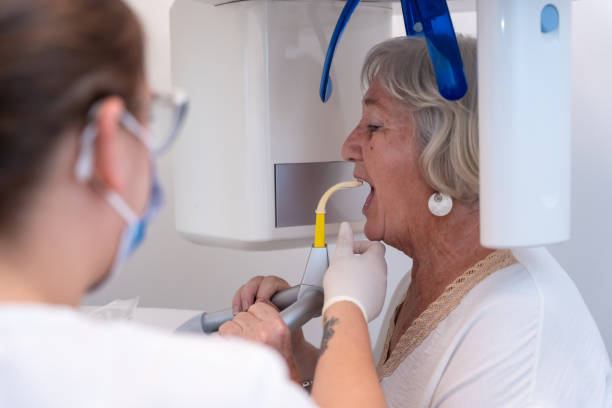 Best Cosmetic Emergency Dentistry in Round Lake Beach, IL